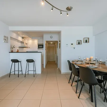 Апартаменты Huswell - Bright For 6 People With Stunning Sea View *